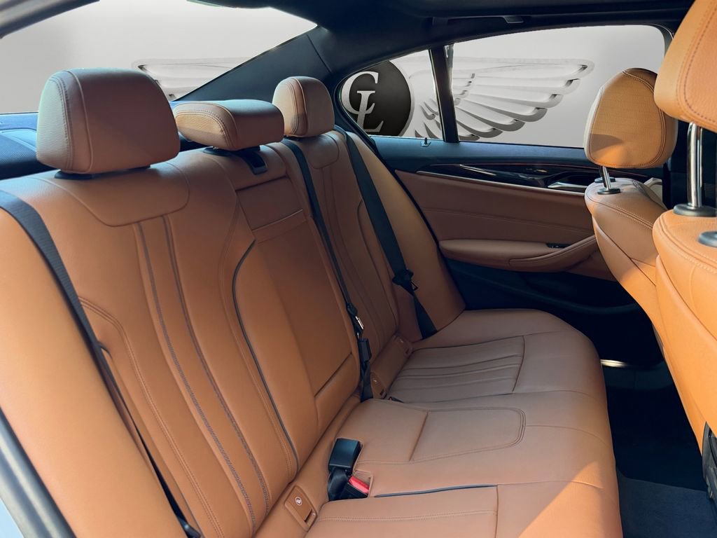 Used 2020 BMW 540i w/ M Sport Package RWD image 25