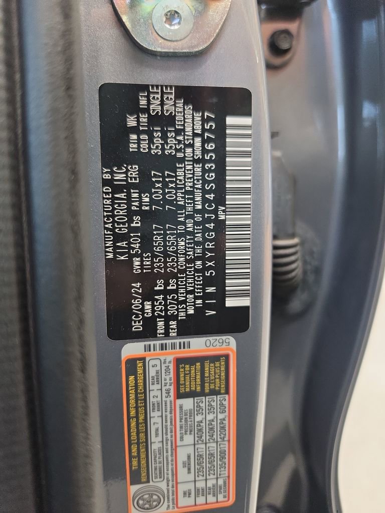 Certified 2025 Kia Sorento LX FWD image 39