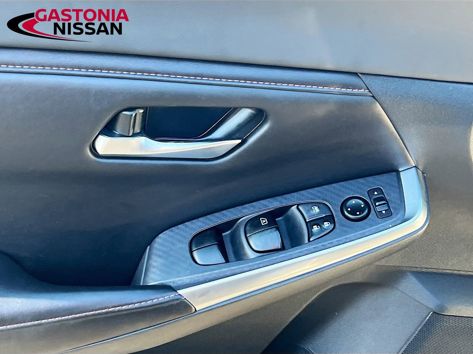 Used 2022 Nissan Sentra SR w/ Trunk Package image 22