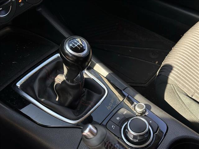 Used 2015 MAZDA MAZDA3 i Touring image 15