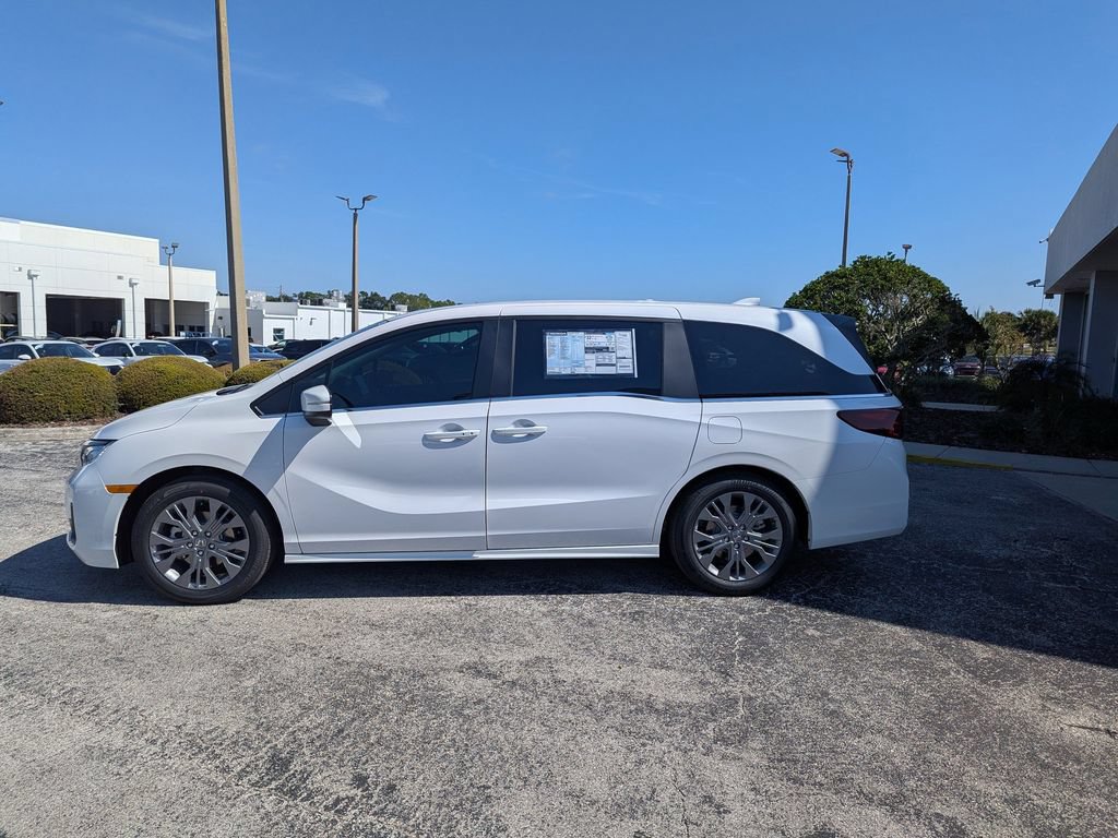 New 2026 Honda Odyssey Touring image 5