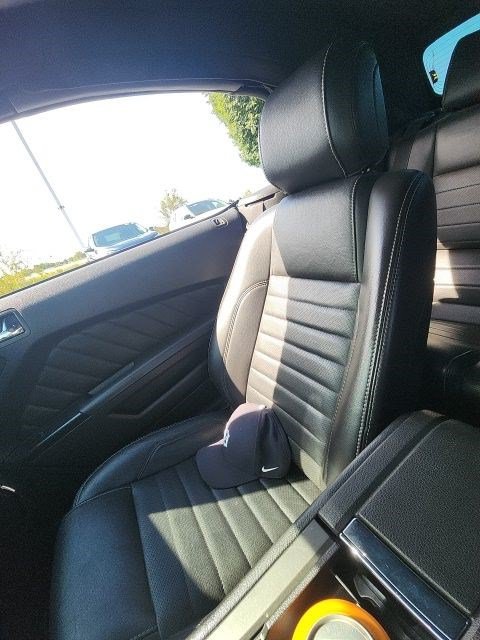 Used 2014 Ford Mustang GT Premium w/ Electronics Package RWD image 31