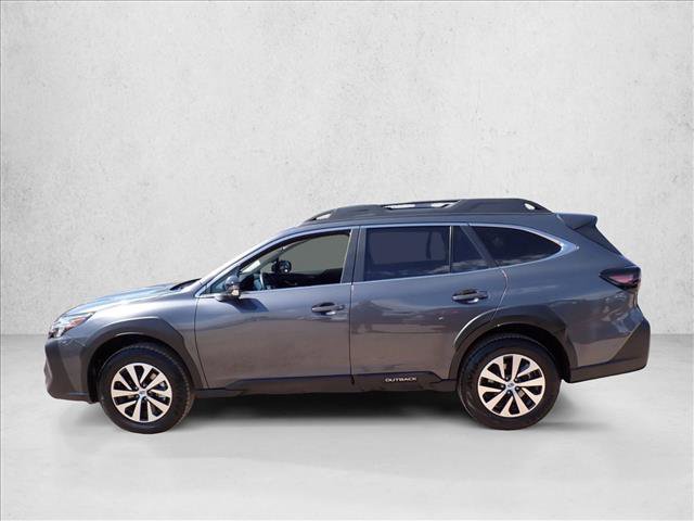 Used 2025 Subaru Outback Premium AWD/4WD image 2