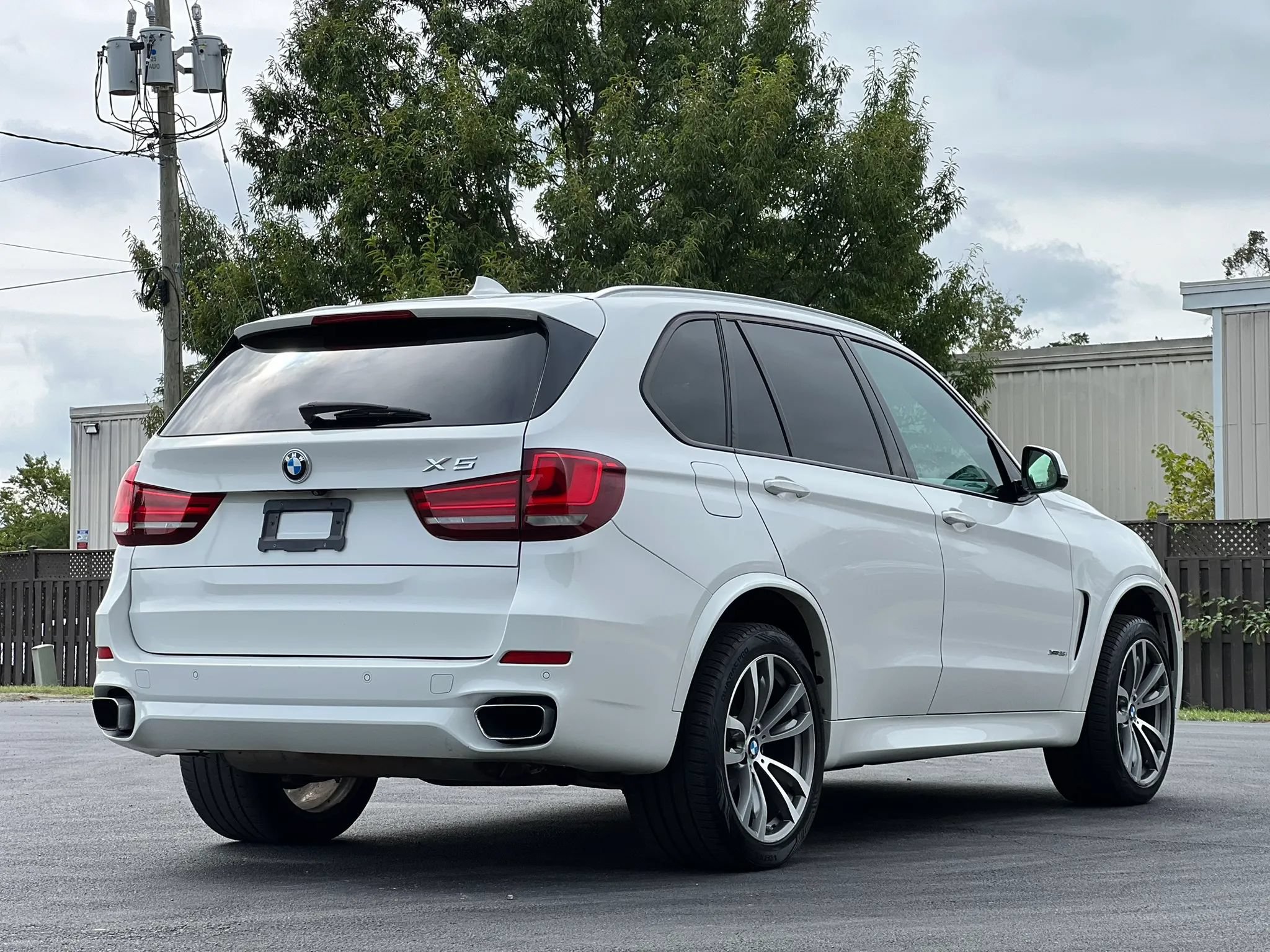 Used 2016 BMW X5 xDrive35i w/ M Sport AWD/4WD image 5
