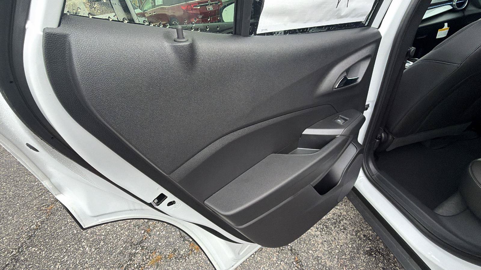 New 2026 Chevrolet Trax LT w/ Driver Confidence Package FWD image 18
