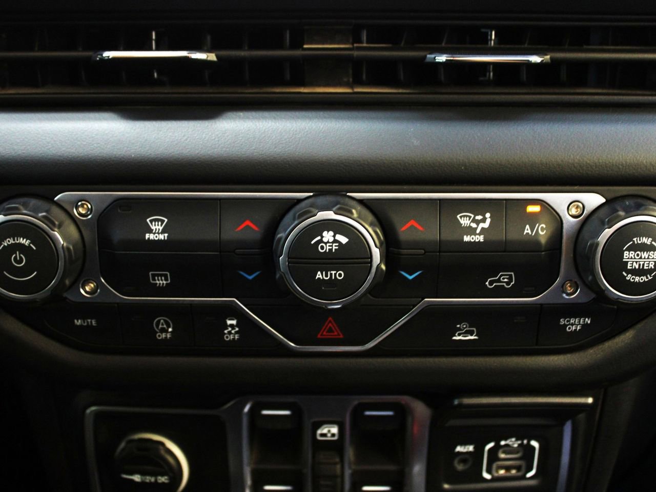 Used 2026 Jeep Gladiator Rubicon AWD/4WD image 26