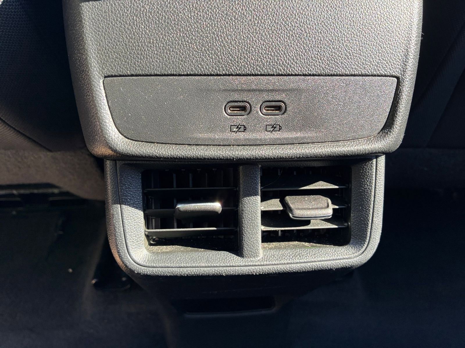 Used 2025 Chevrolet Equinox LT FWD image 23