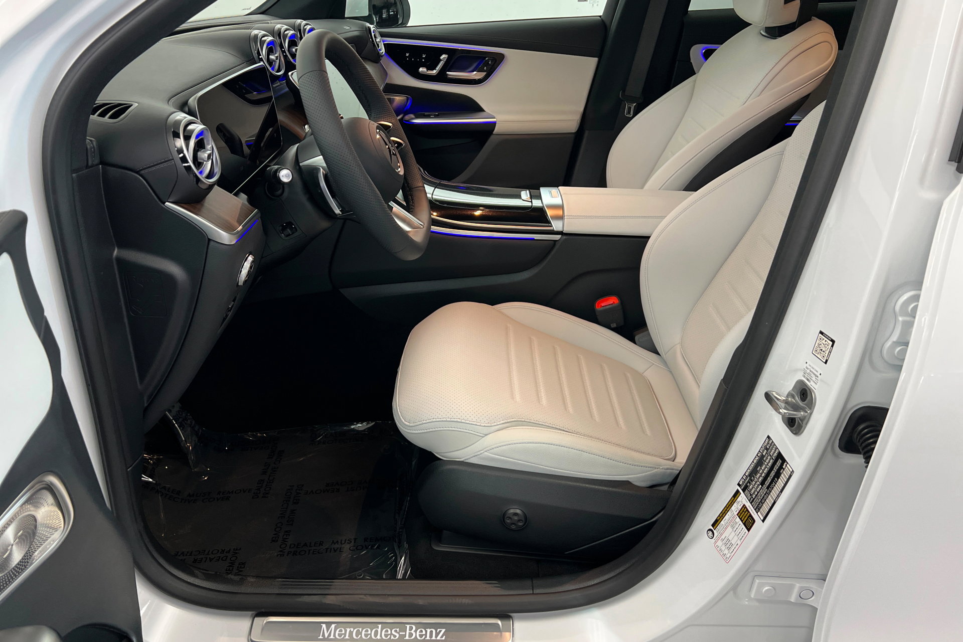 New 2026 Mercedes-Benz GLC 300 4MATIC image 17