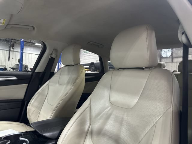 Used 2016 Ford Fusion Titanium FWD image 20
