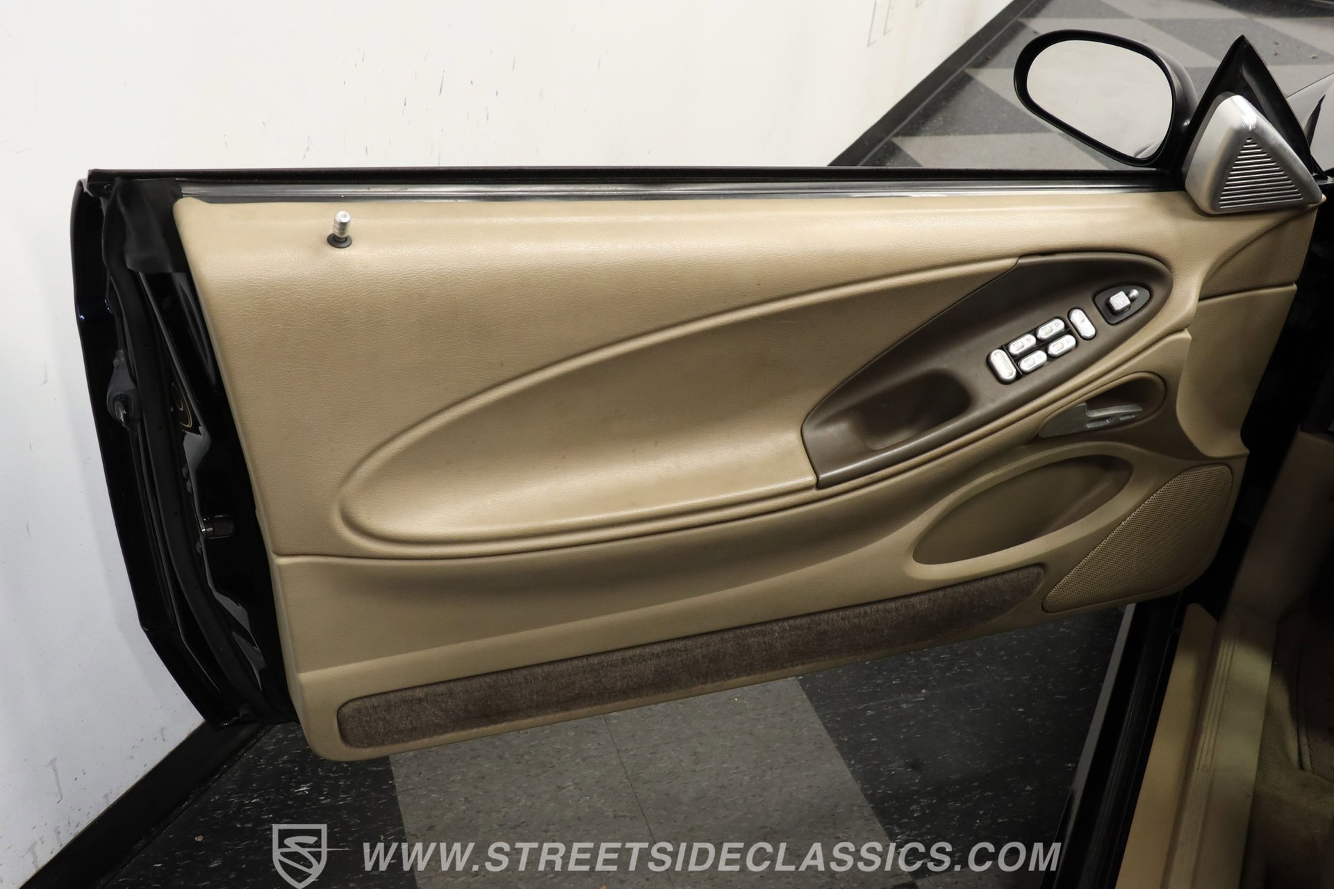 Used 2001 Ford Mustang Cobra image 33