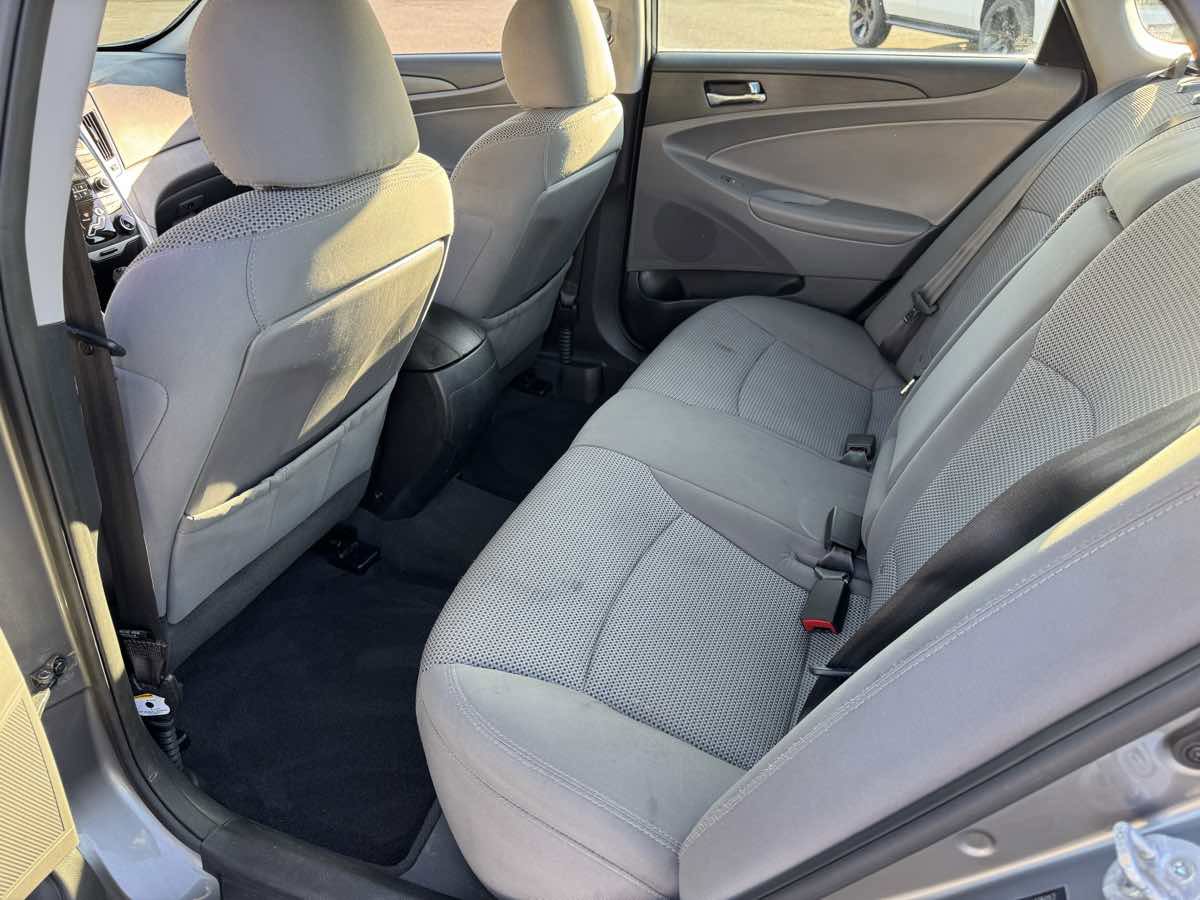 Used 2012 Hyundai Sonata GLS w/ Popular Equipment Pkg image 19
