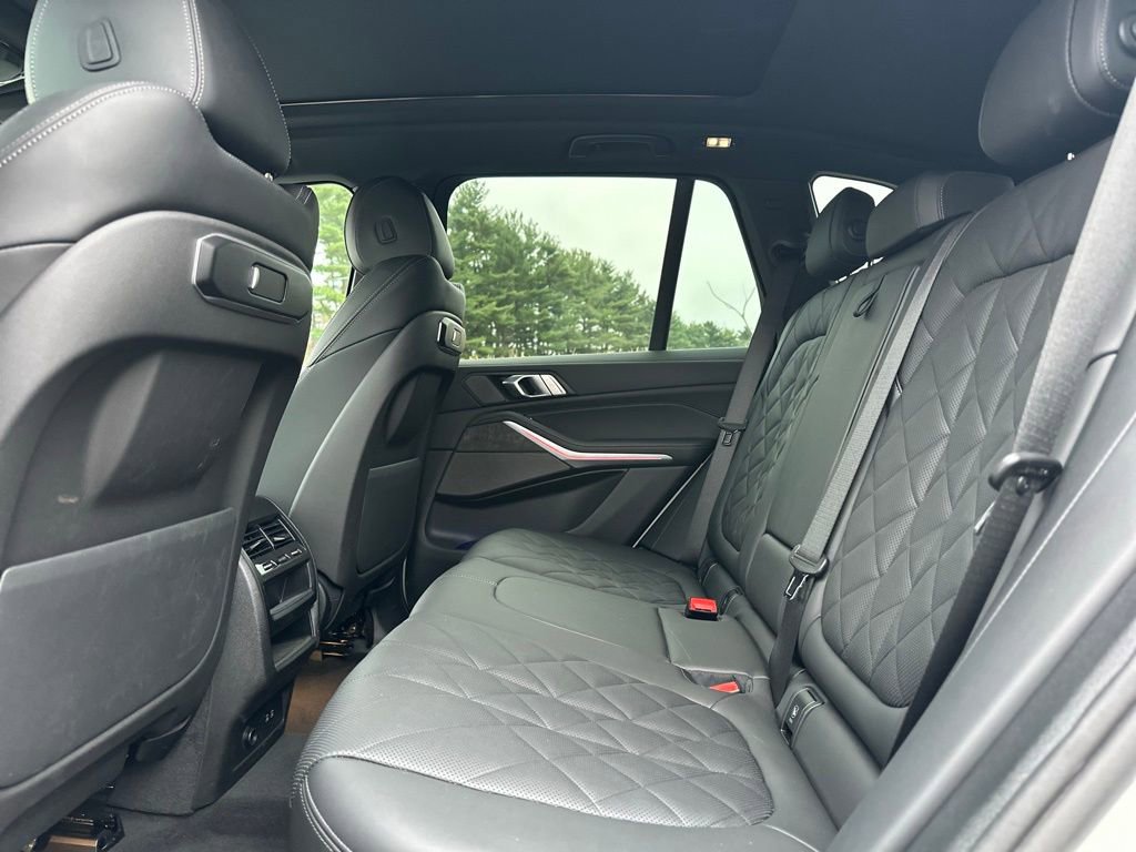 Certified 2024 BMW X5 xDrive40i w/ Premium Package image 23