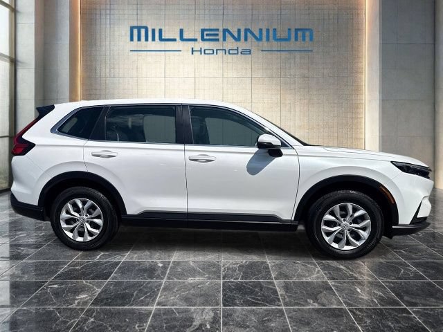 Used 2024 Honda CR-V LX image 6