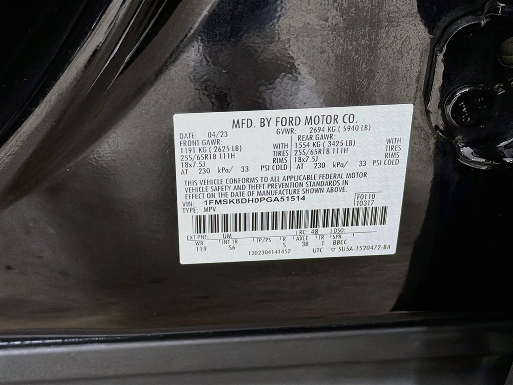 Used 2023 Ford Explorer XLT w/ Equipment Group 202A AWD/4WD image 38