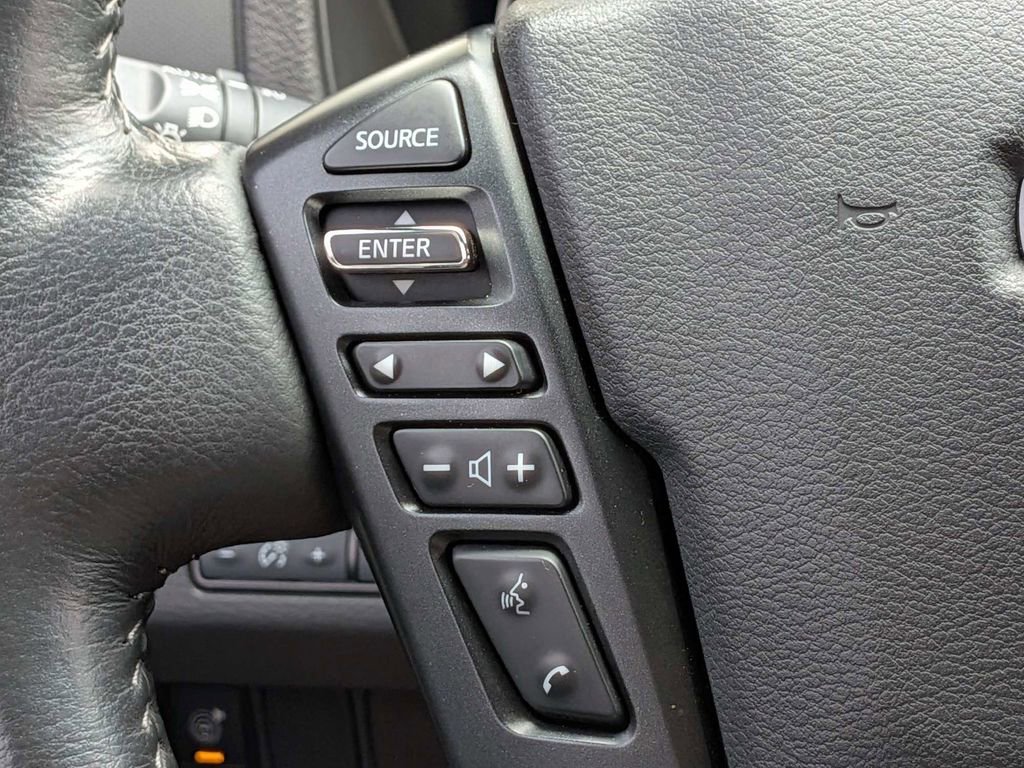 Used 2024 Nissan Frontier SL w/ Technology Package image 27