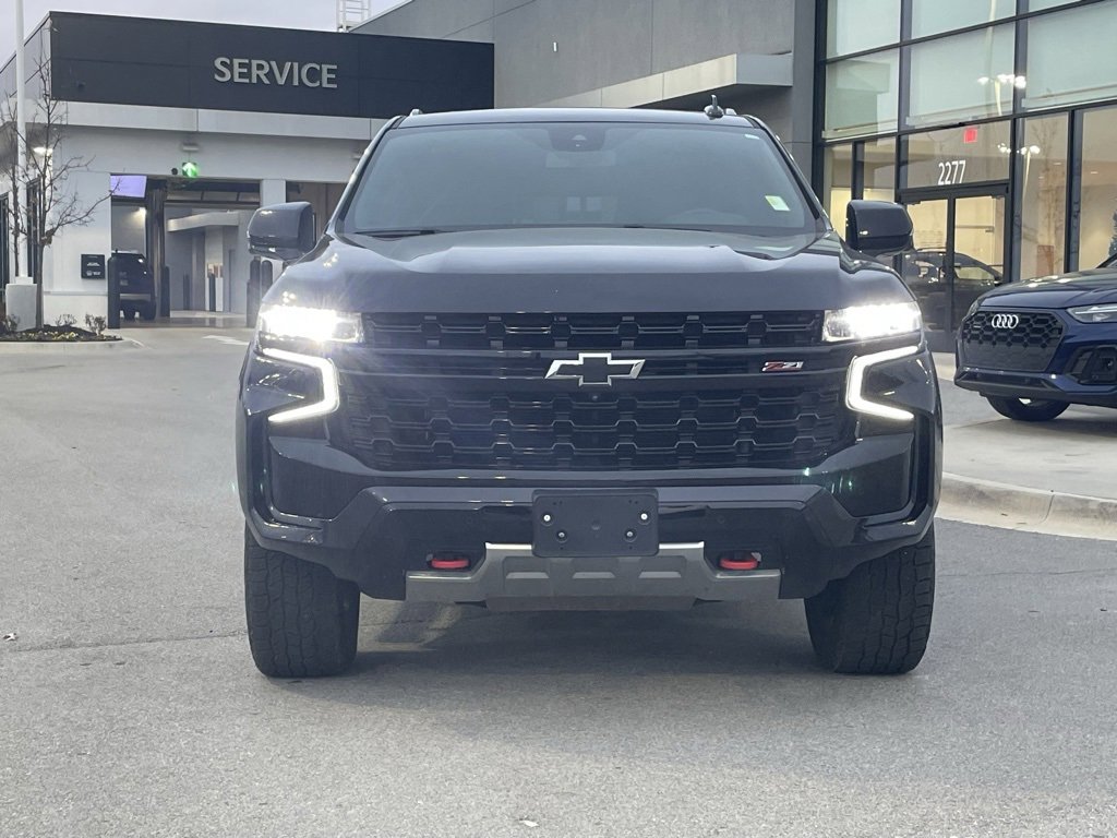 Used 2023 Chevrolet Suburban Z71 w/ Luxury Package image 2