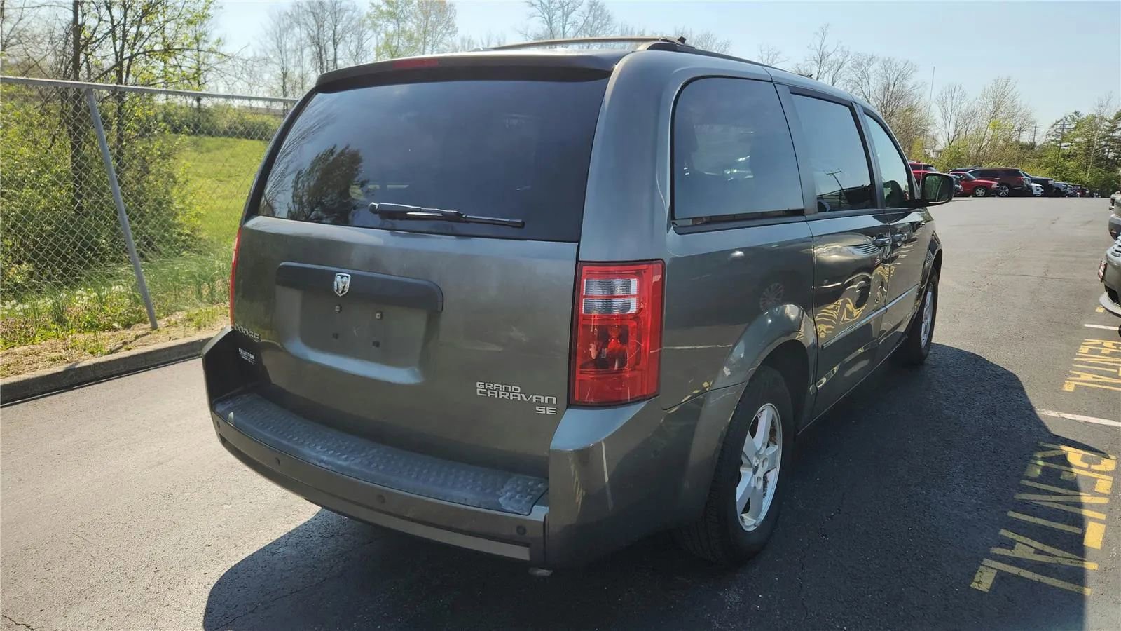 Used 2010 Dodge Grand Caravan Hero w/ Popular Equipment Group image 8