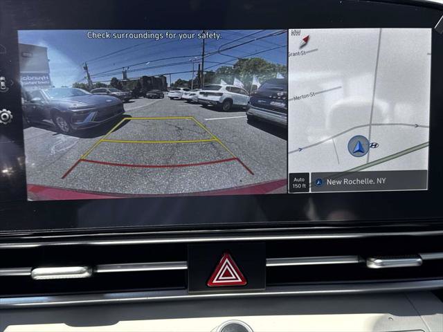 Used 2025 Hyundai Elantra Limited FWD image 28