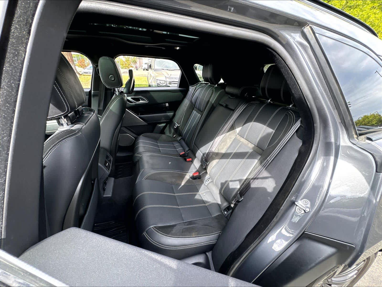 Used 2019 Land Rover Range Rover Velar R-Dynamic SE AWD/4WD image 26