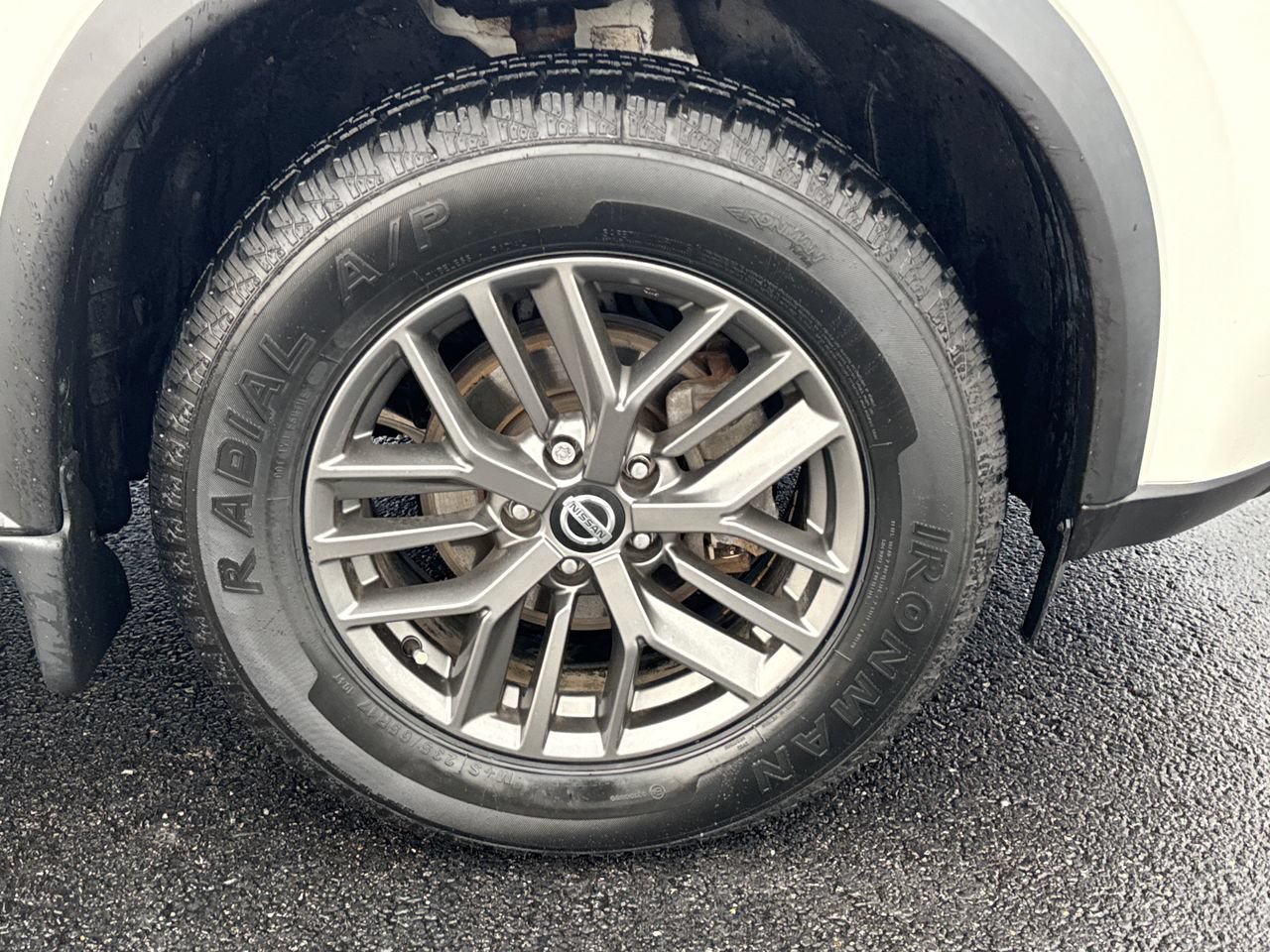 Used 2021 Nissan Rogue S FWD image 9
