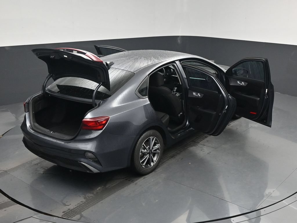 Used 2023 Kia Forte LXS w/ LXS Technology Package FWD image 29