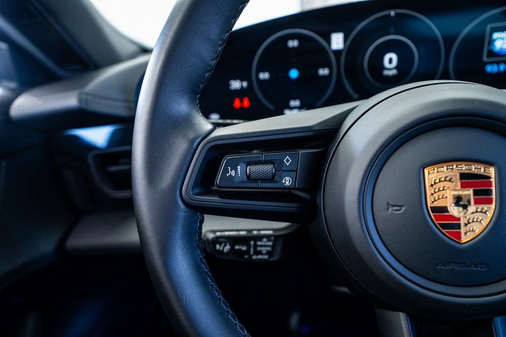 Used 2024 Porsche Taycan image 39