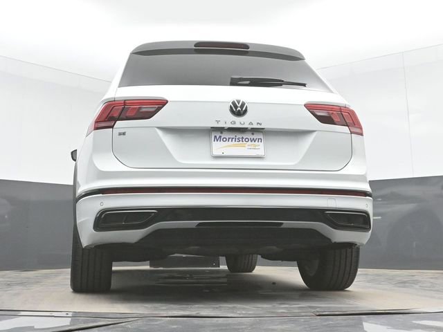 Used 2022 Volkswagen Tiguan SE R-Line FWD image 45