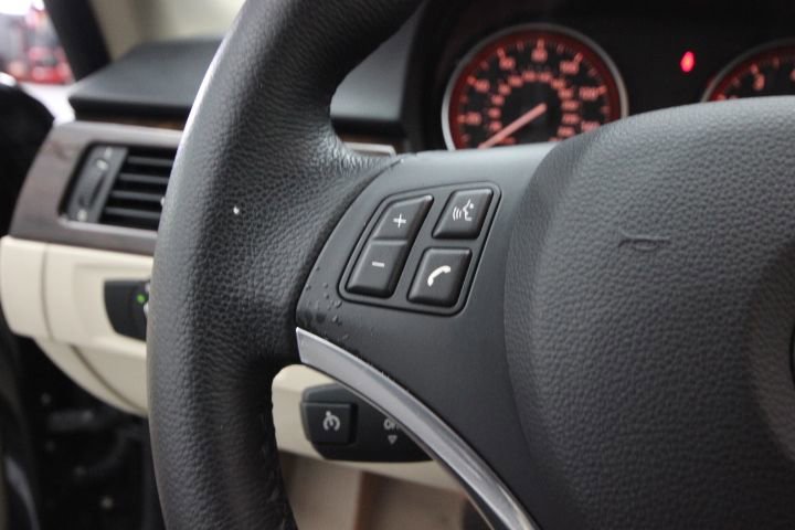 Used 2010 BMW 328i xDrive Coupe image 17