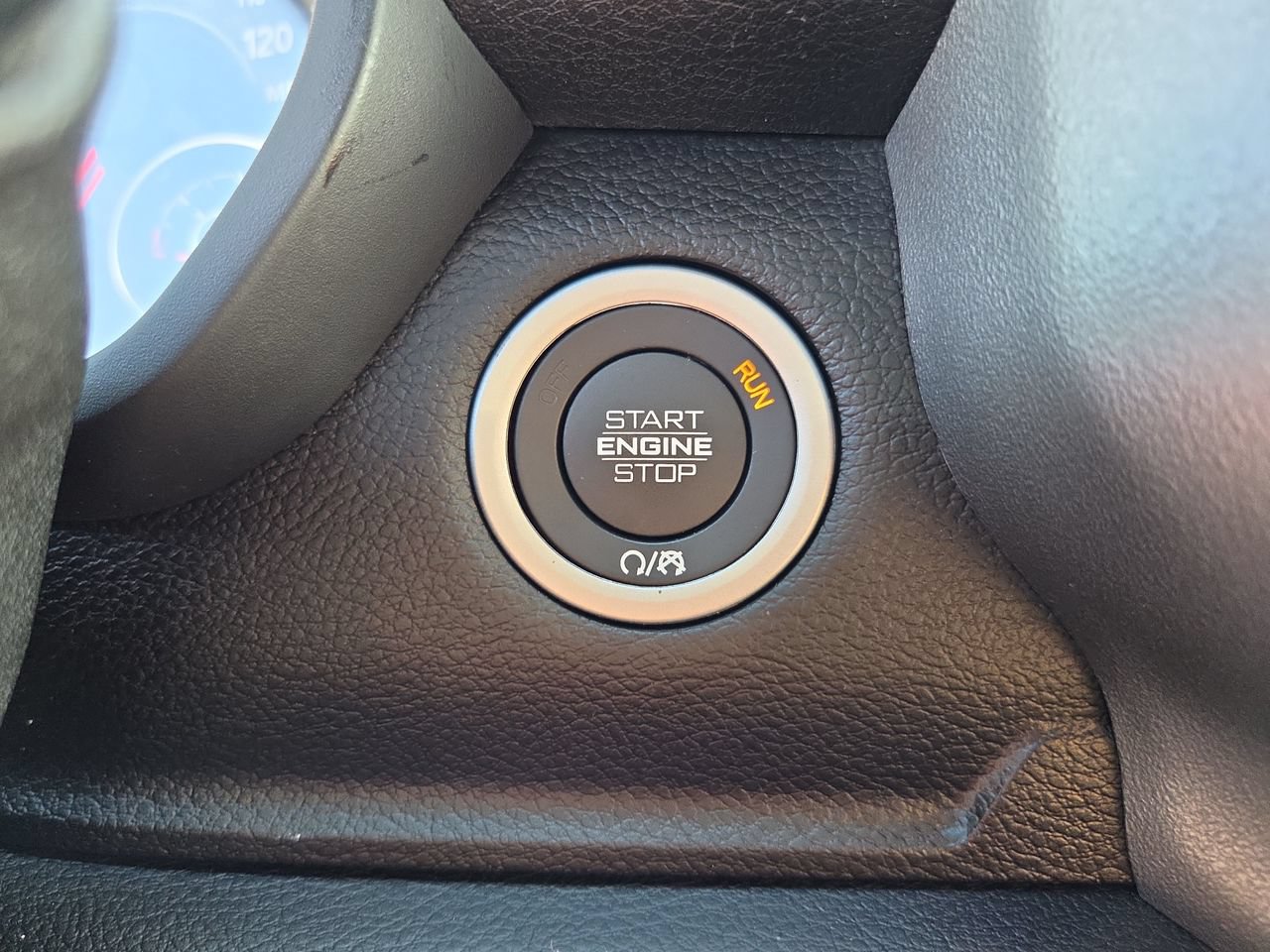 Used 2025 RAM 2500 Big Horn AWD/4WD image 30