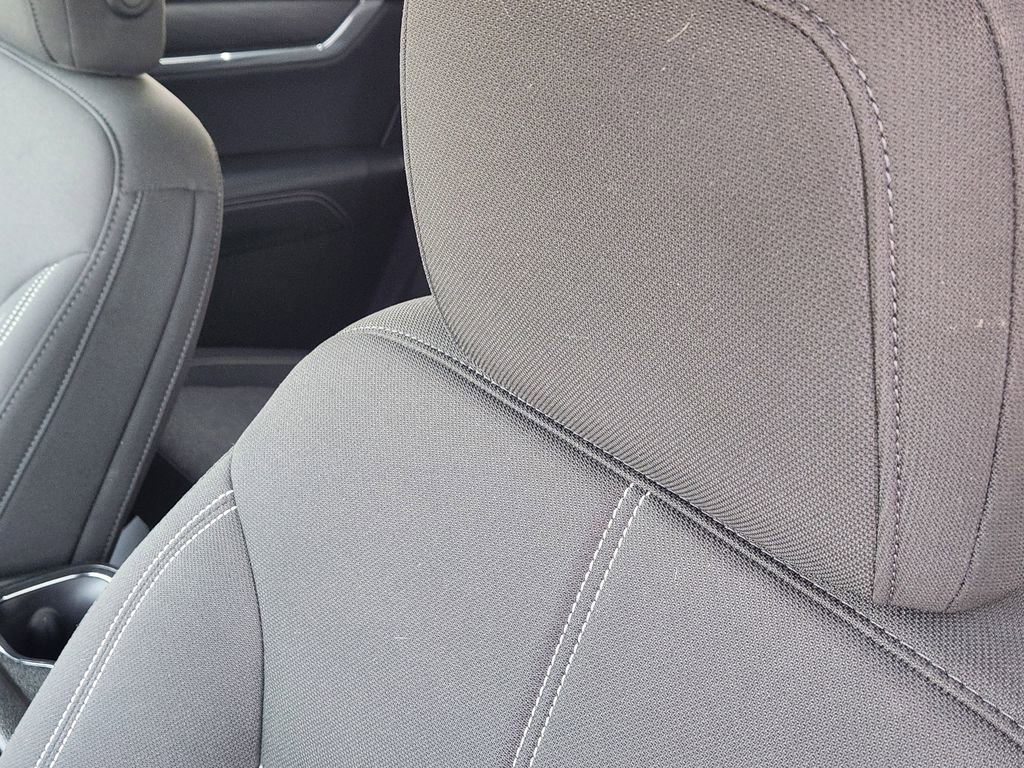 Used 2025 GMC Acadia Elevation image 16