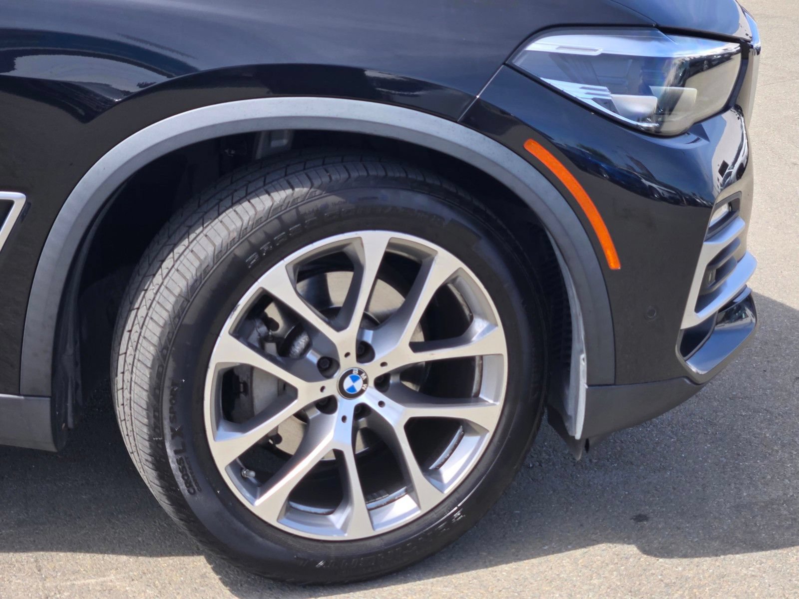 Used 2021 BMW X5 sDrive40i w/ Premium Package RWD image 9
