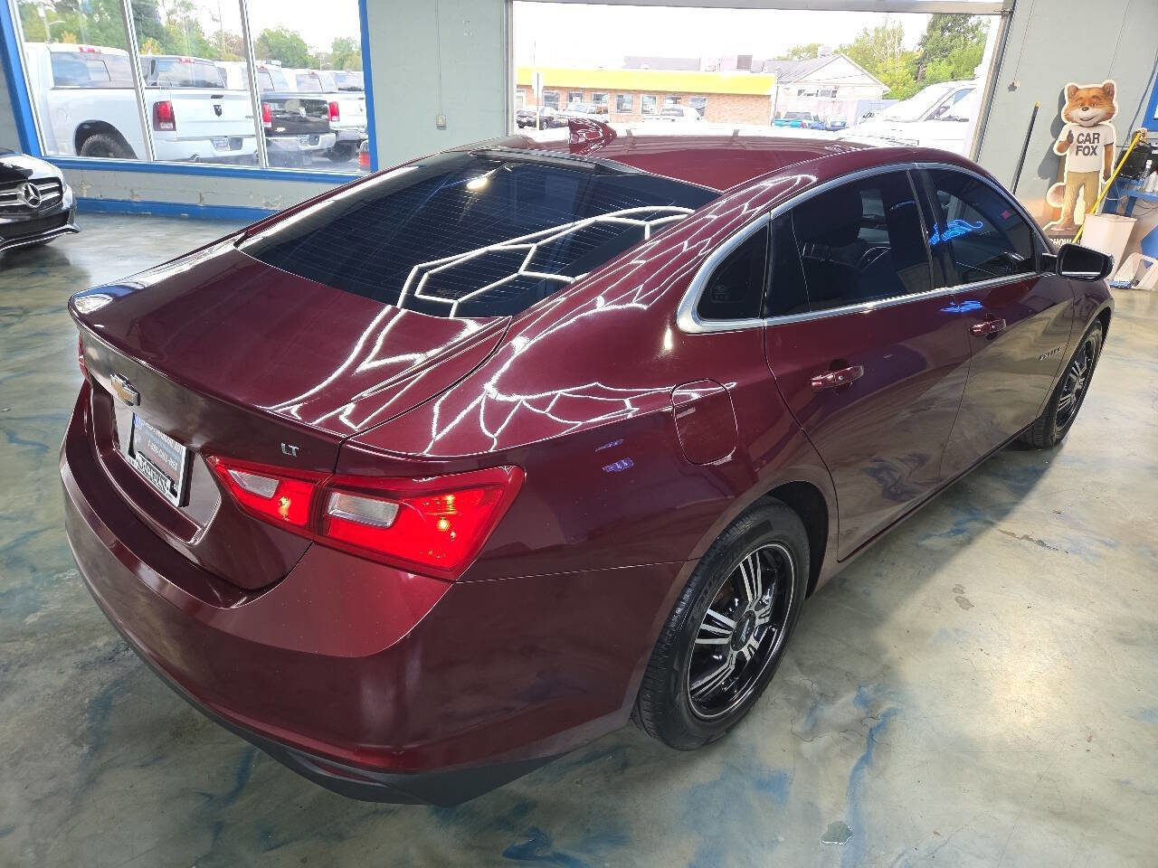 Used 2016 Chevrolet Malibu LT image 11