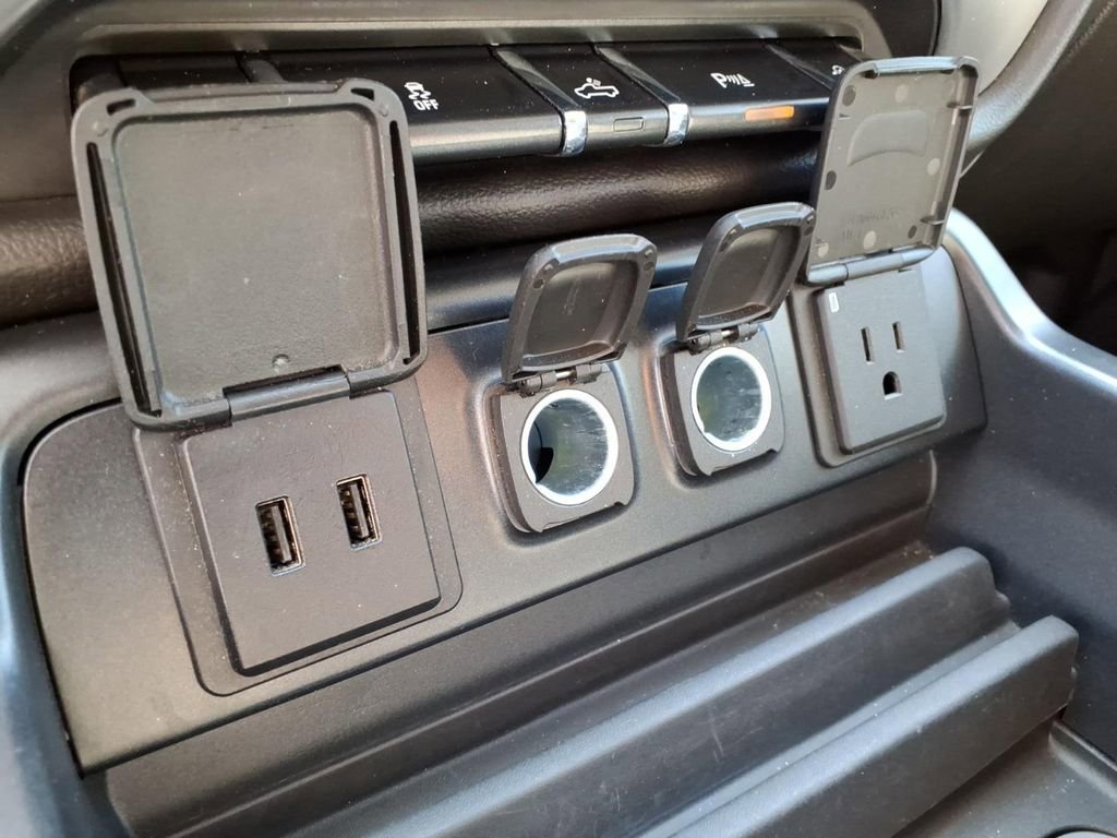 Used 2018 GMC Sierra 1500 SLT w/ SLT Premium Package image 18