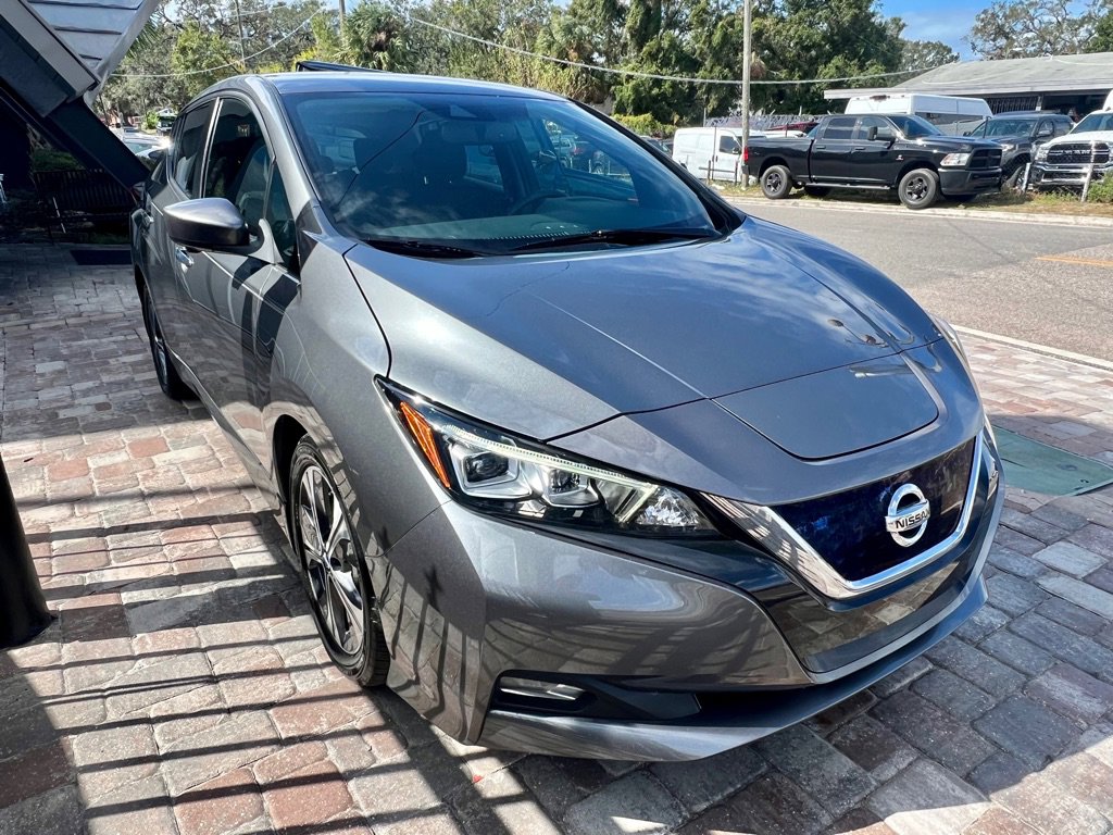 Used 2022 Nissan Leaf SV w/ SV Technology Package image 4