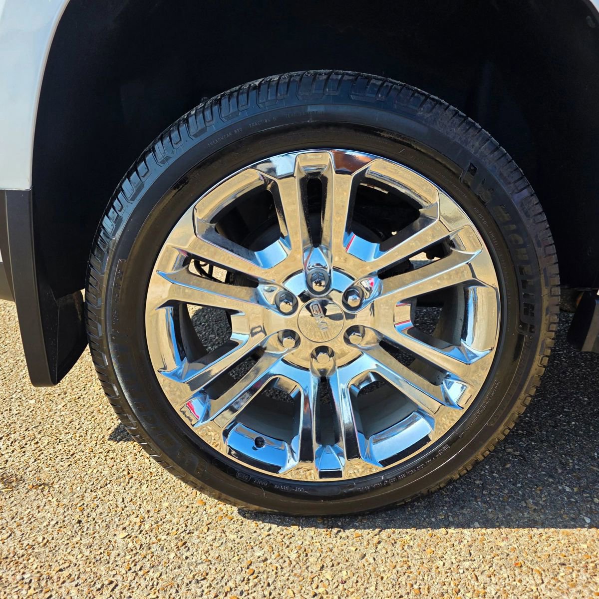 Used 2018 GMC Yukon SLT w/ Premium Edition AWD/4WD image 11