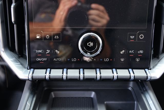 New 2026 GMC Acadia Elevation w/ Elevation Premium Package FWD image 21