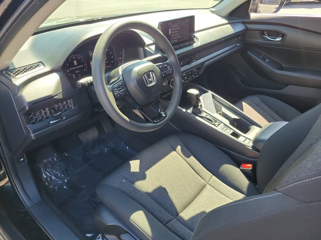 Used 2023 Honda Accord LX image 17