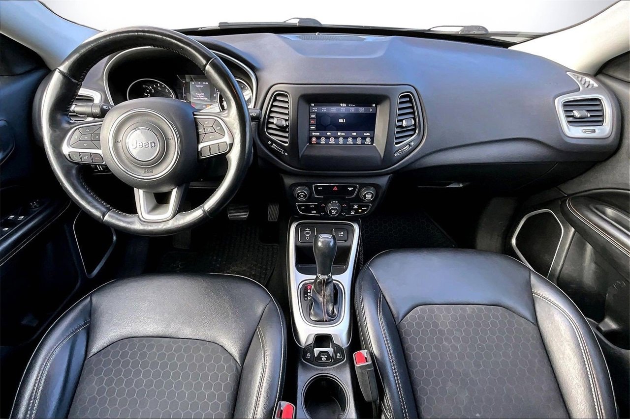 Certified 2019 Jeep Compass Latitude w/ Cold Weather Group image 13