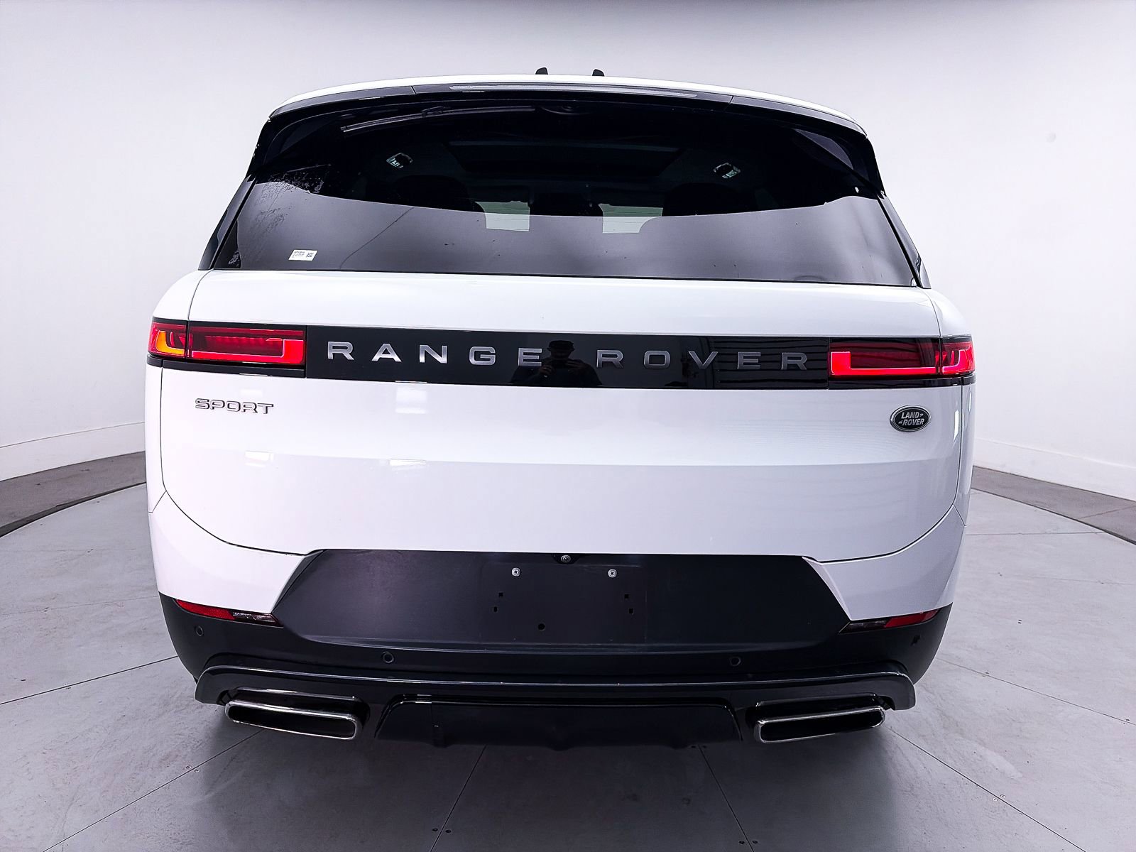 Used 2023 Land Rover Range Rover Sport SE AWD/4WD image 16
