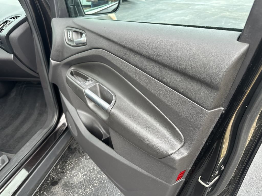 Used 2013 Ford Escape SE image 34