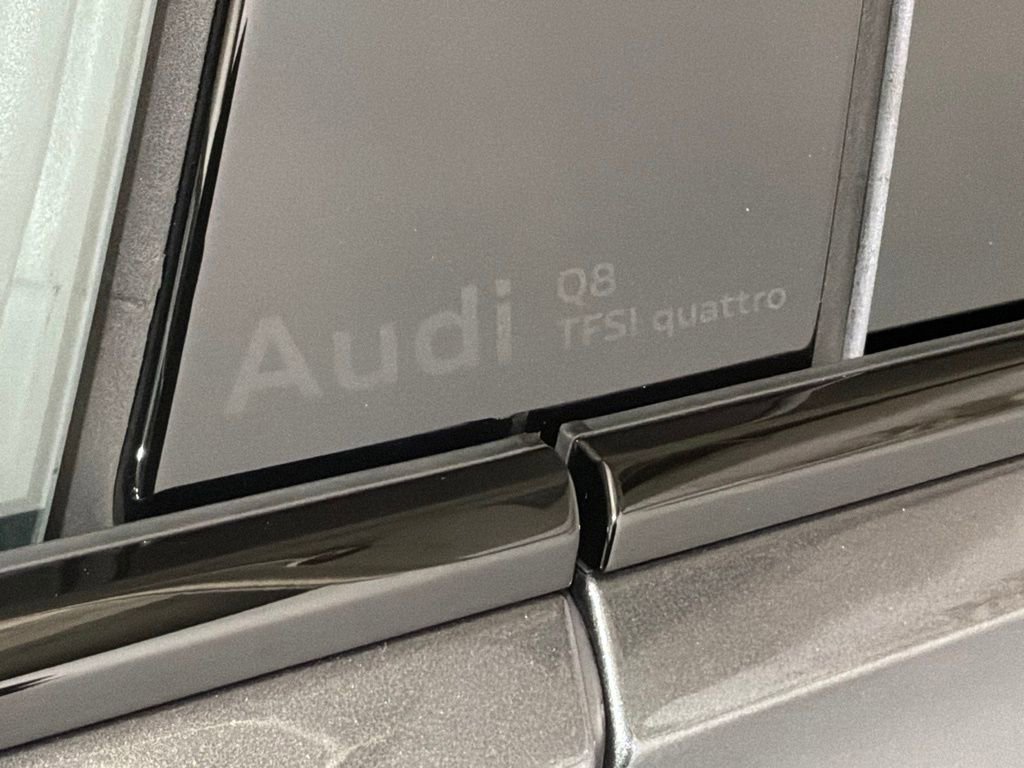 Used 2025 Audi Q8 Premium Plus w/ Premium Plus Package image 27