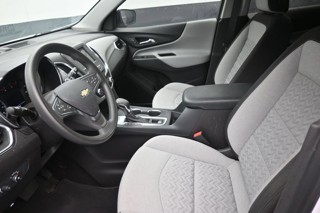 Used 2024 Chevrolet Equinox LS w/ Sport Edition FWD image 12