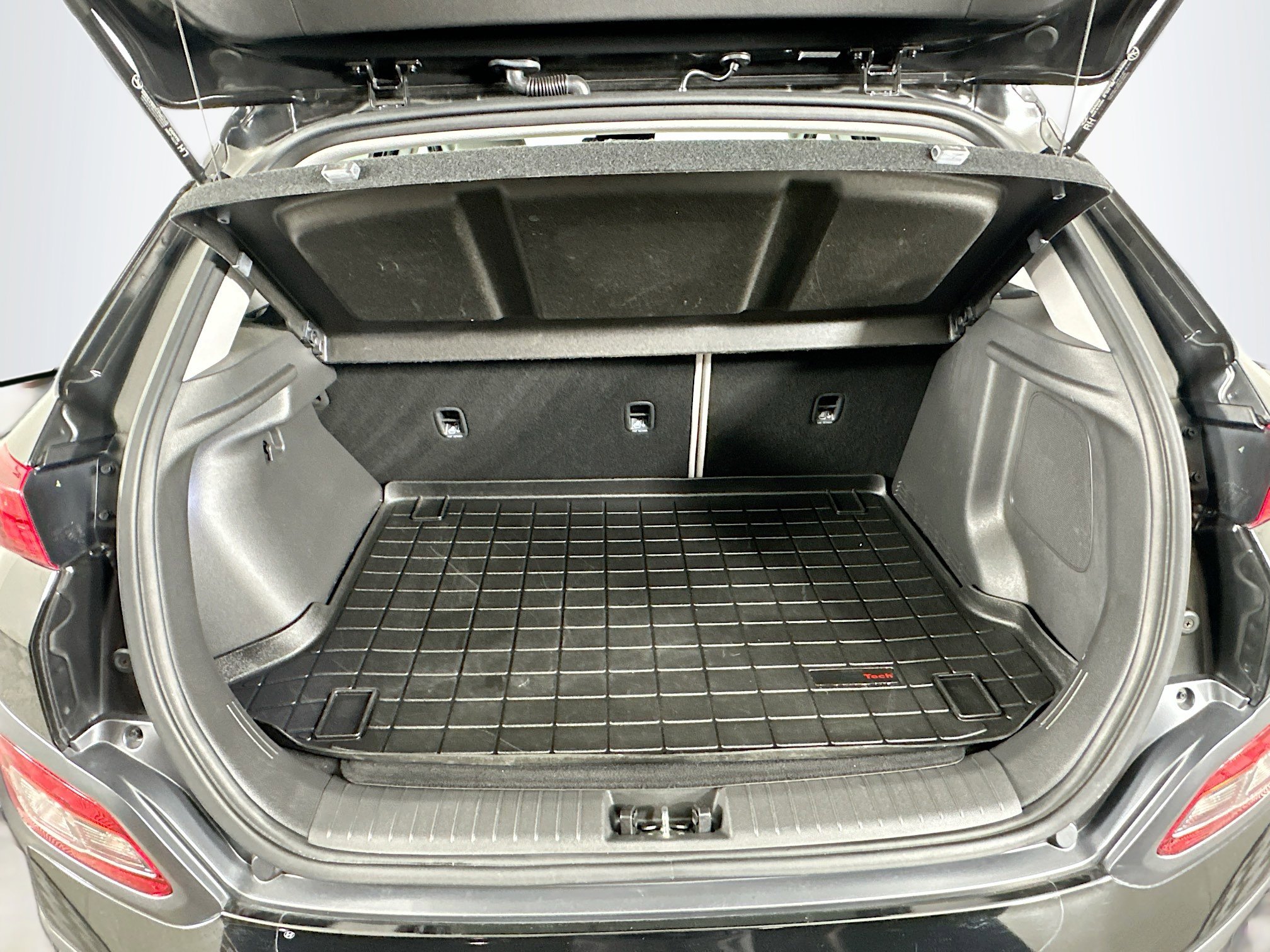 Used 2021 Hyundai Kona Ultimate w/ Cargo Package image 30