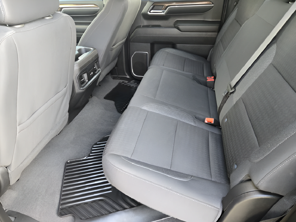 Used 2024 Chevrolet Silverado 1500 LT w/ Convenience Package II RWD image 28
