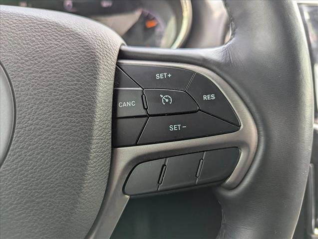 Used 2021 Jeep Grand Cherokee Laredo X AWD/4WD image 14