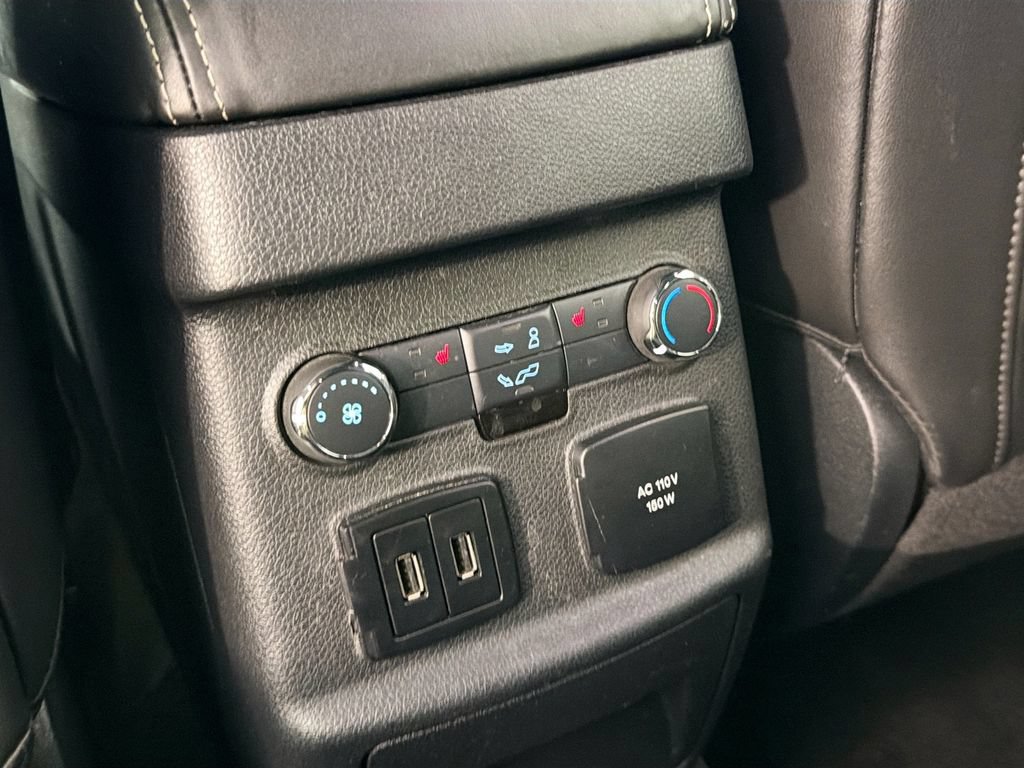 Used 2018 Ford Explorer Platinum AWD/4WD image 26