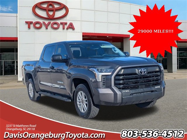 Used 2022 Toyota Tundra SR5 w/ SR5 Convenience Package image 1