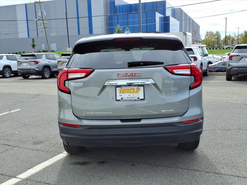 Certified 2024 GMC Terrain SLE image 6