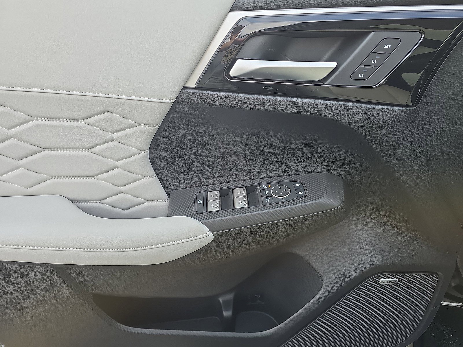 New 2026 Mitsubishi Outlander SEL AWD/4WD image 12