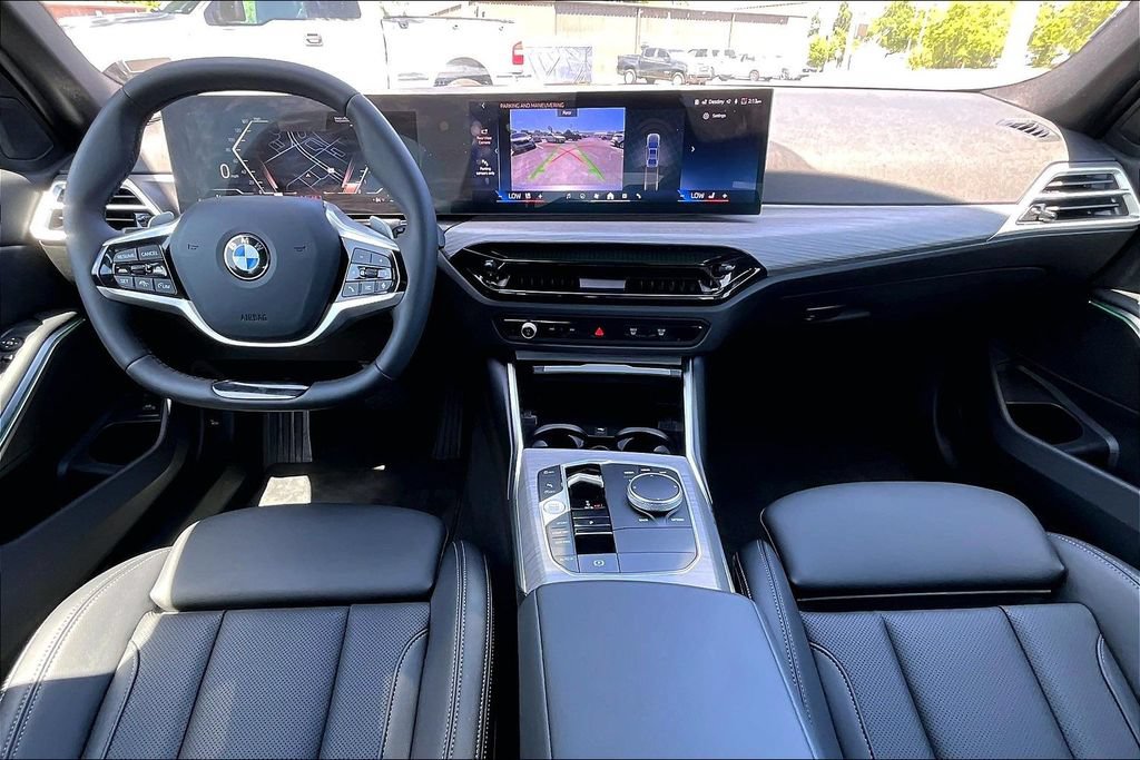 Used 2026 BMW 330i xDrive Sedan AWD/4WD image 5